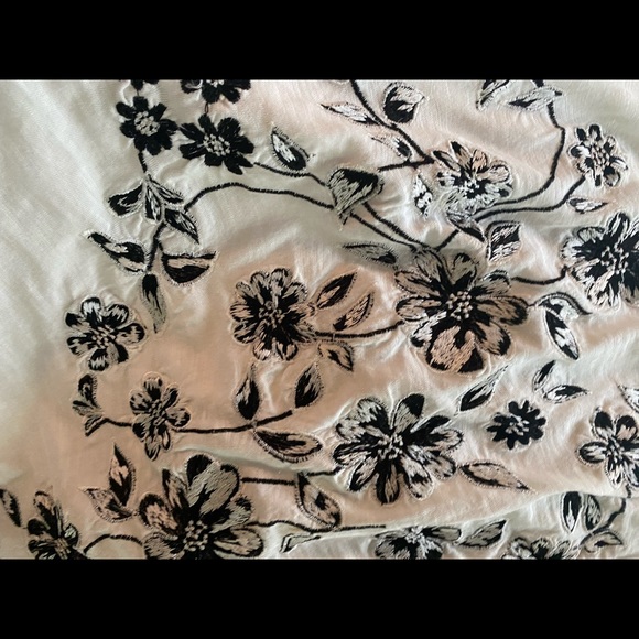 Anthropologie embroidered off the shoulder top (S) - Picture 8 of 8